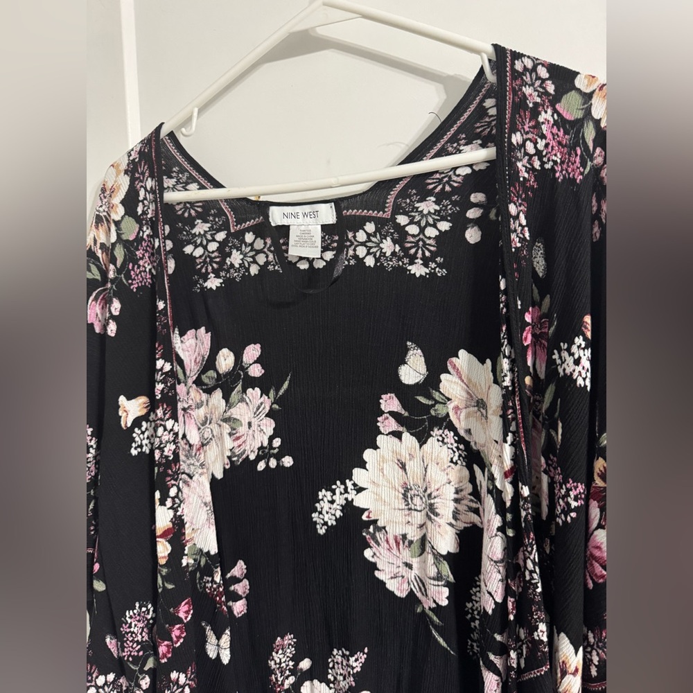 Floral Kimono Cardigan - Picture 2 of 3